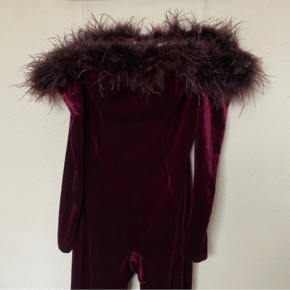 House of CB 'Salima' Dark Cherry Velvet Feather Jumpsuit NWT size M - Picture 5 of 14